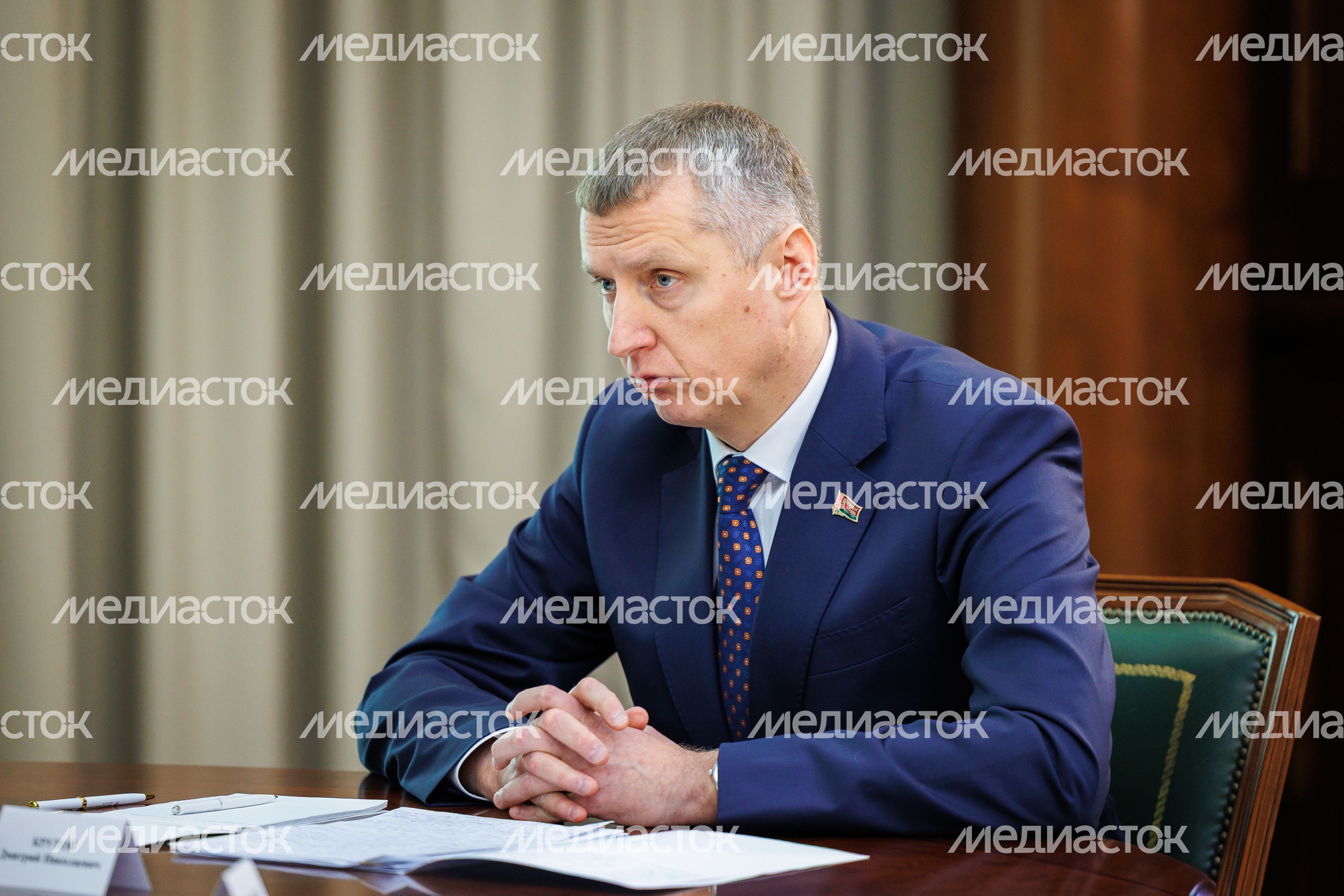 Андрей Воробьев провел рабочую встречу с главой администрации президента Республики Беларусь Андрей Воробьев провел рабочую встречу с главой администрации президента Республики Беларусь