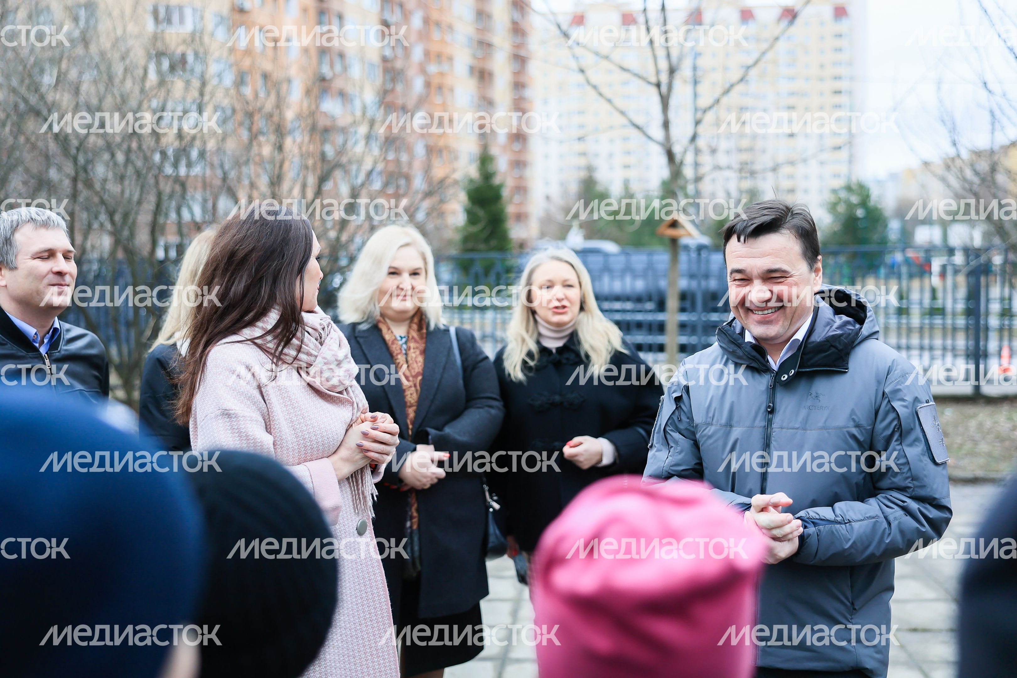 Проверка хода строительства пристройки к школе №14 в Долгопрудном Губернатором Подмосковья