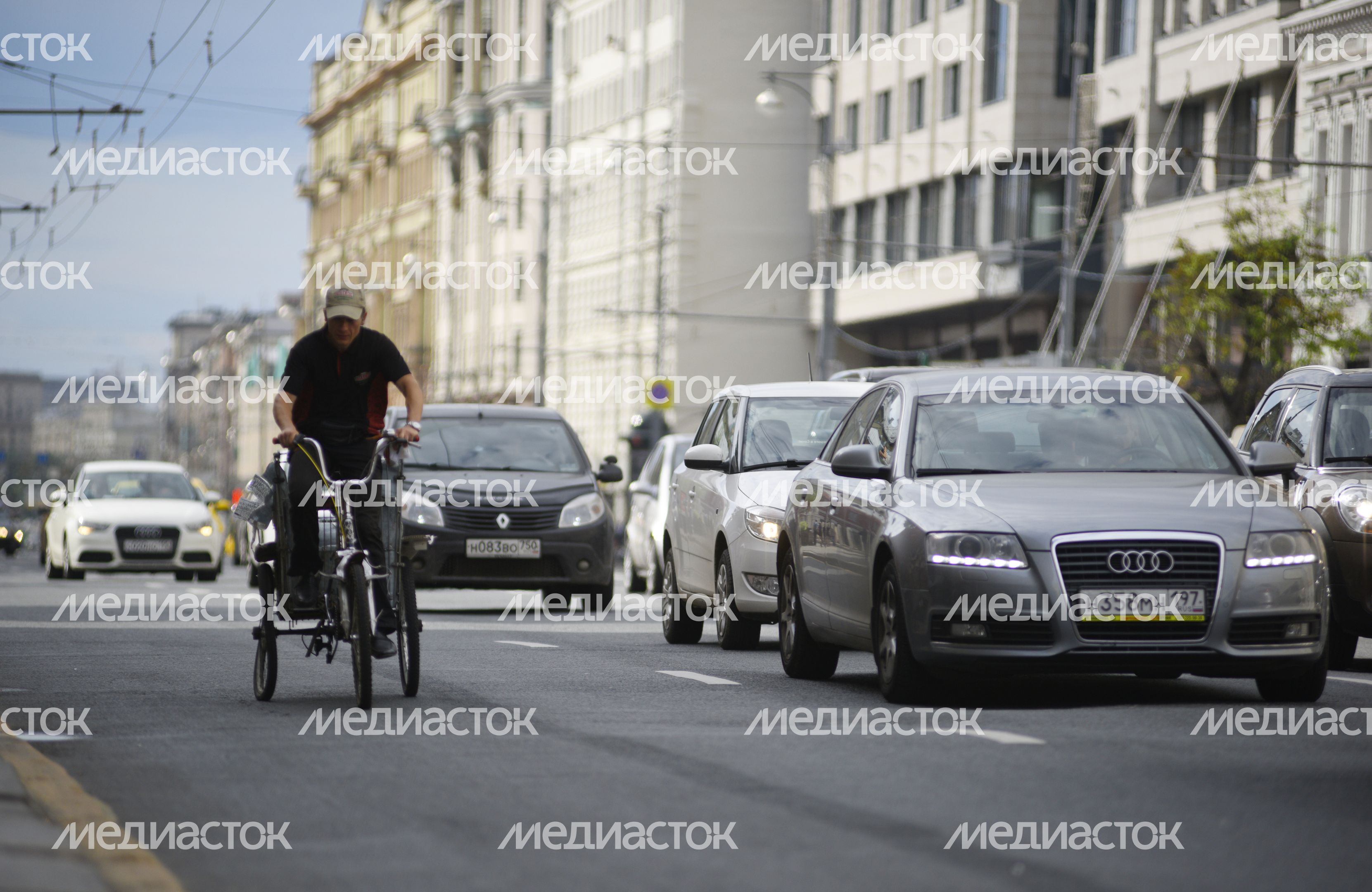 Велосипедист в Москве Велосипедист в Москве