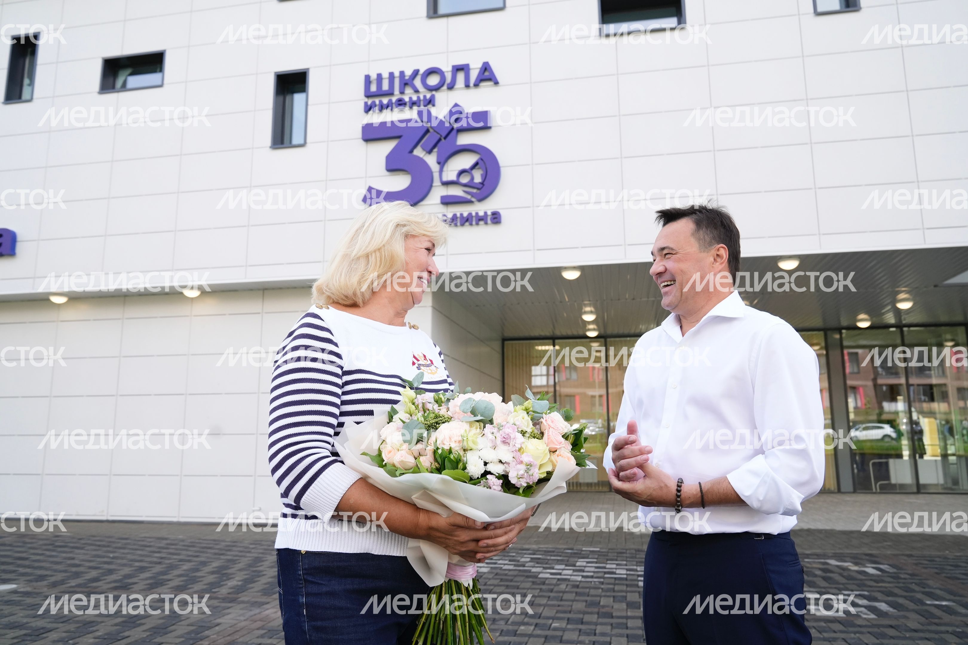Проверка хода работ по строительству образовательного комплекса в ЖК «Императорские Мытищи» Губернатором Подмосковья