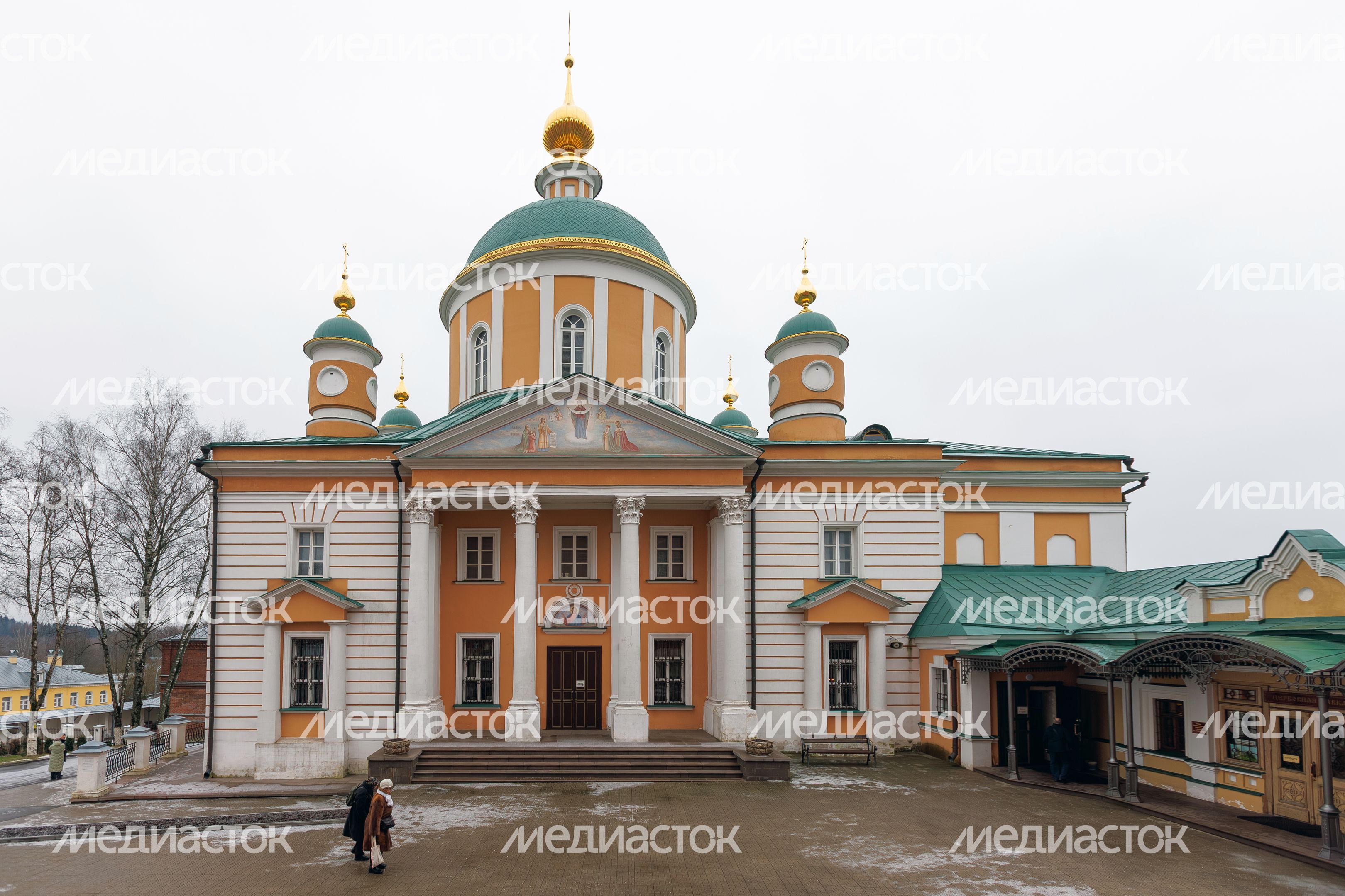 Покровский собор в Покровском монастыре в Хотьково Сергиево-Посадского округа Покровский собор в Покровском монастыре в Хотьково Сергиево-Посадского округа