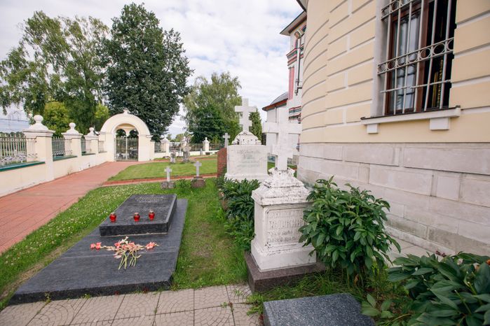 Чехов. Церковь Зачатия Анны Праведной