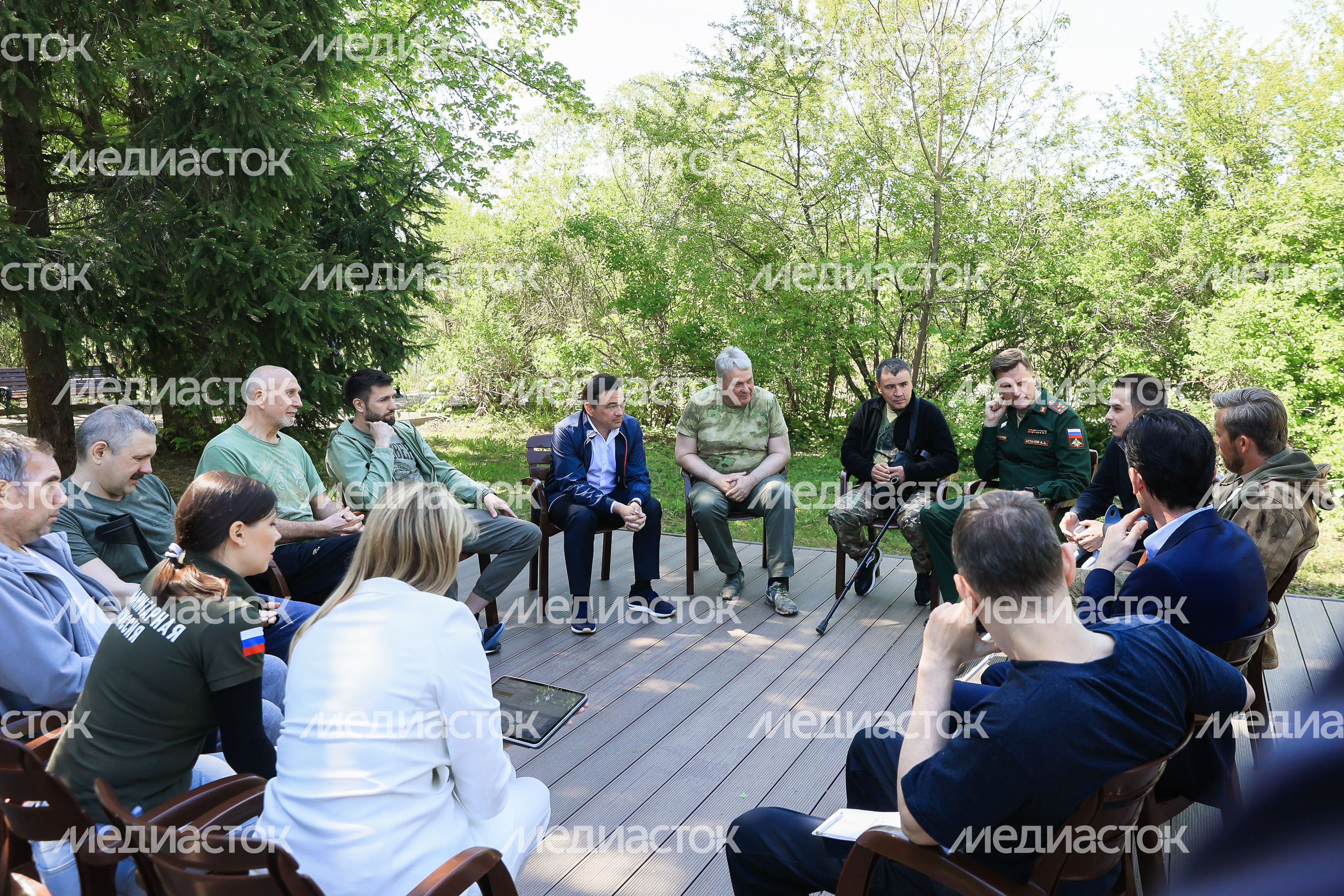 Встреча Губернатора с ранеными в реабилитационном центре «Ясенки» Встреча Губернатора с ранеными в реабилитационном центре «Ясенки»
