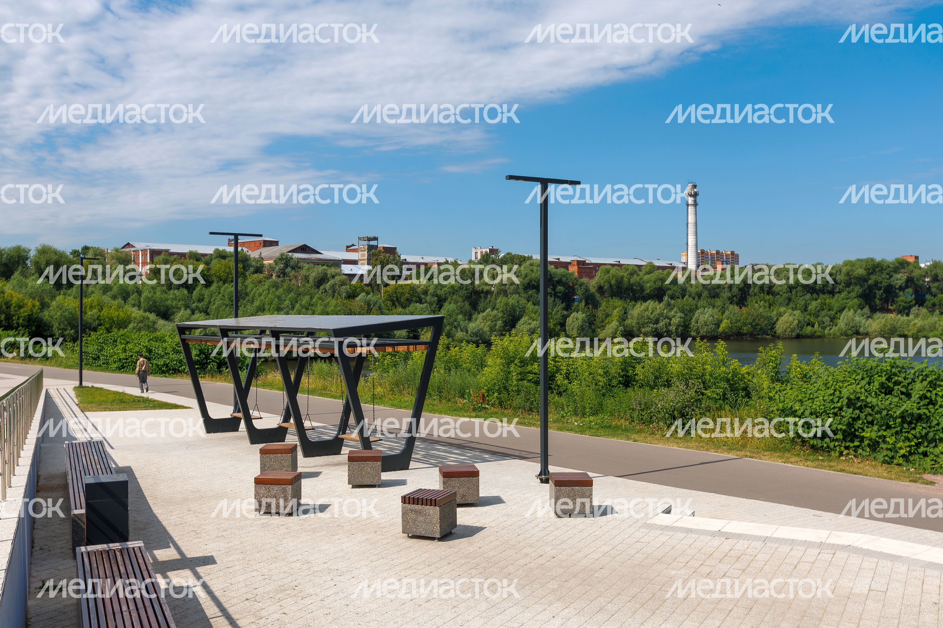 Благоустройство набережной Борисоглебского озера в Раменском парке