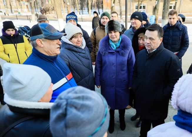 Встреча Губернатора Подмосковья с родителями учащихся СОШ №2