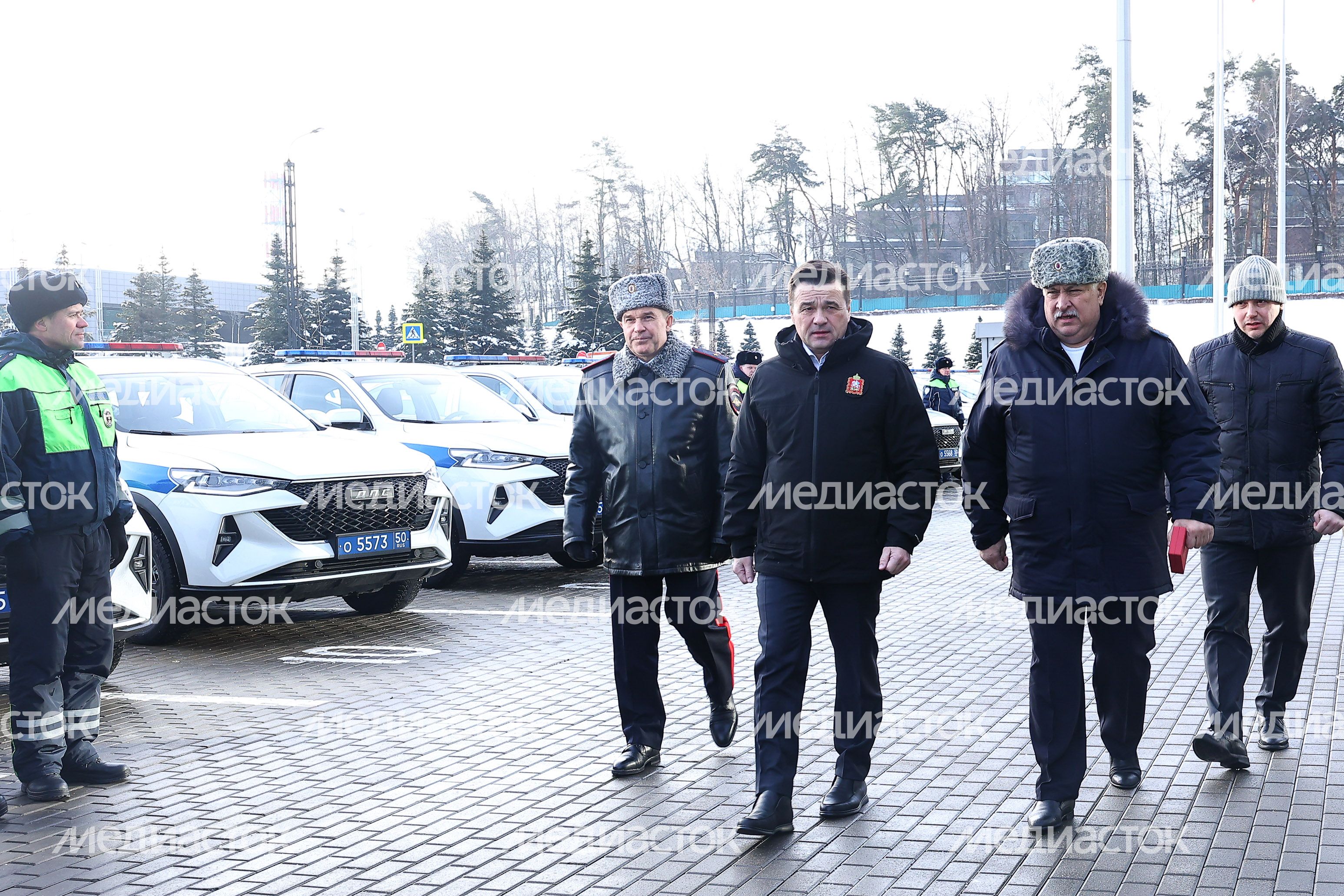 Подмосковным подразделениям ДПС переданы 130 новых патрульных машин Подмосковным подразделениям ДПС переданы 130 новых патрульных машин