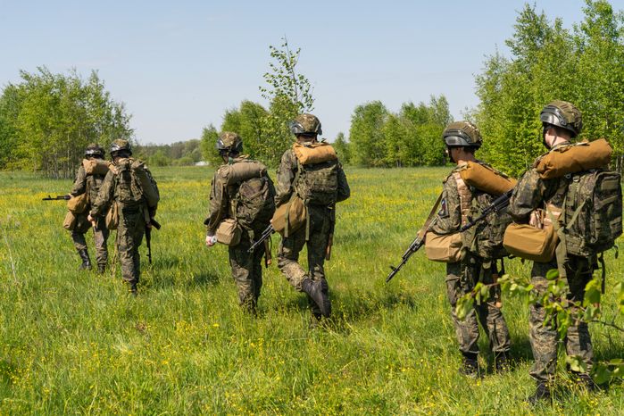 Военно-техническая игра "Арт-дуэль-2024" на аэродроме Волосово