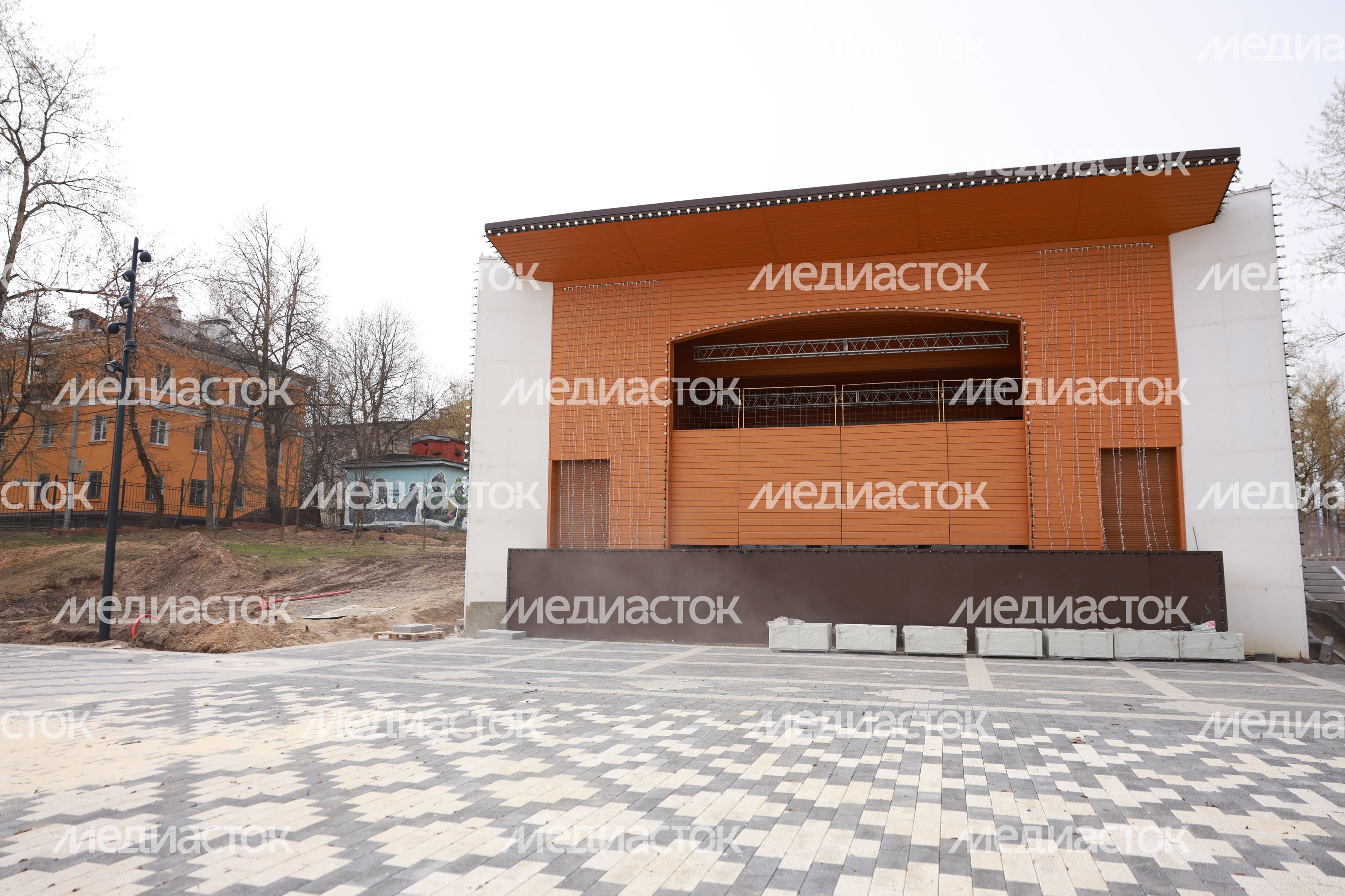 В Щелково продолжается благоустройство Центрального парка В Щелково продолжается благоустройство Центрального парка