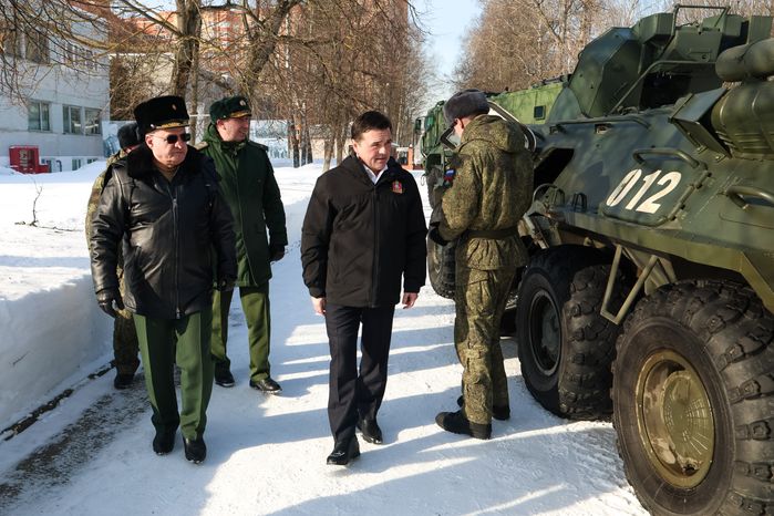 Андрей Воробьев поздравил военнослужащих 45-й отдельной гвардейской инженерной бригады