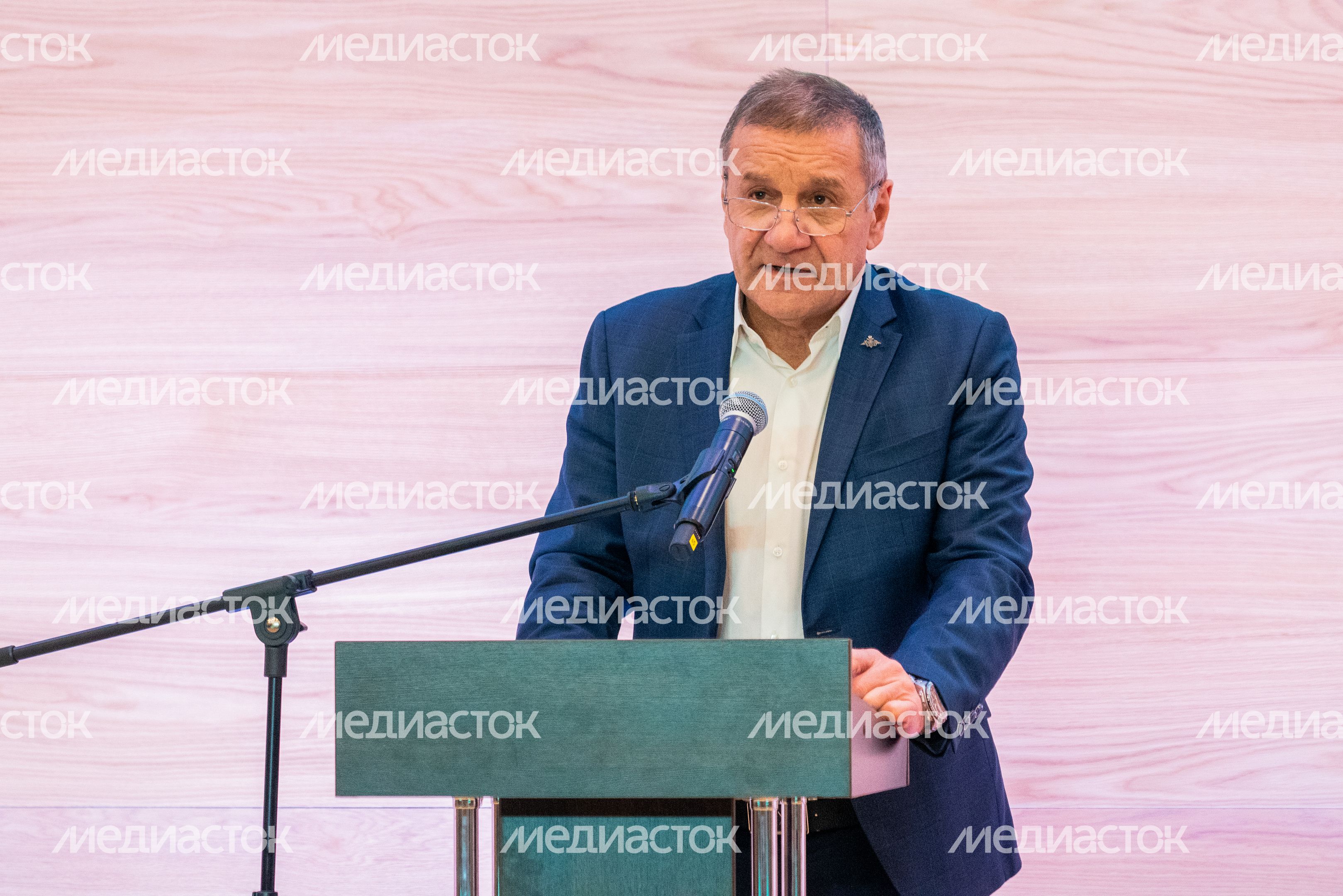 Заместитель министра ЖКХ Московской области Игорь Тимофеев на итоговом форуме «Управдом» в Красногорске Заместитель министра ЖКХ Московской области Игорь Тимофеев на итоговом форуме «Управдом» в Красногорске