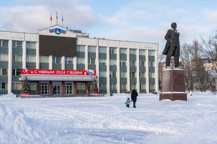 Памятник В.И. Ленину на центральной площади Одинцово