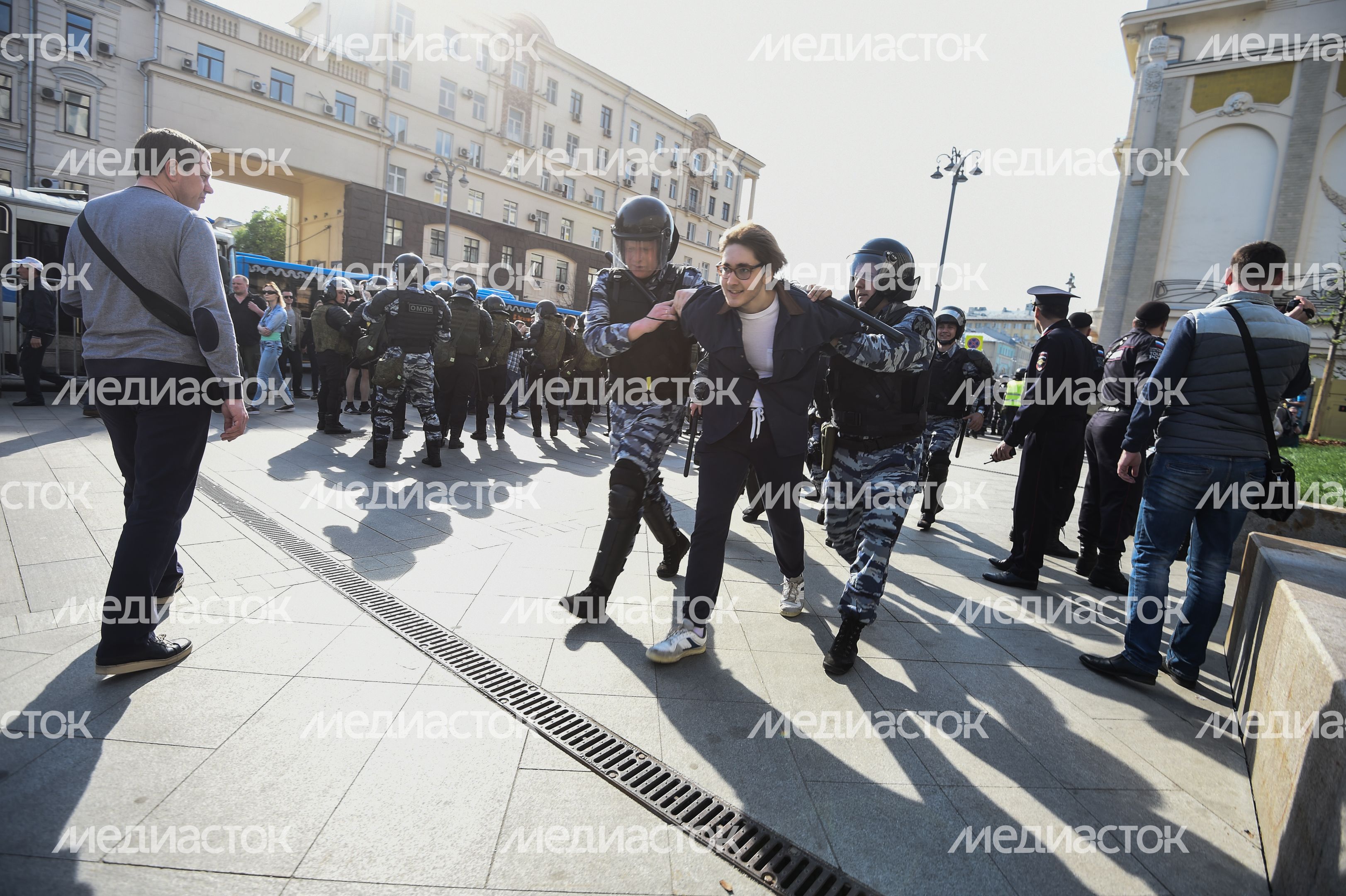 Несанкционированный митинг на Пушкинской площади