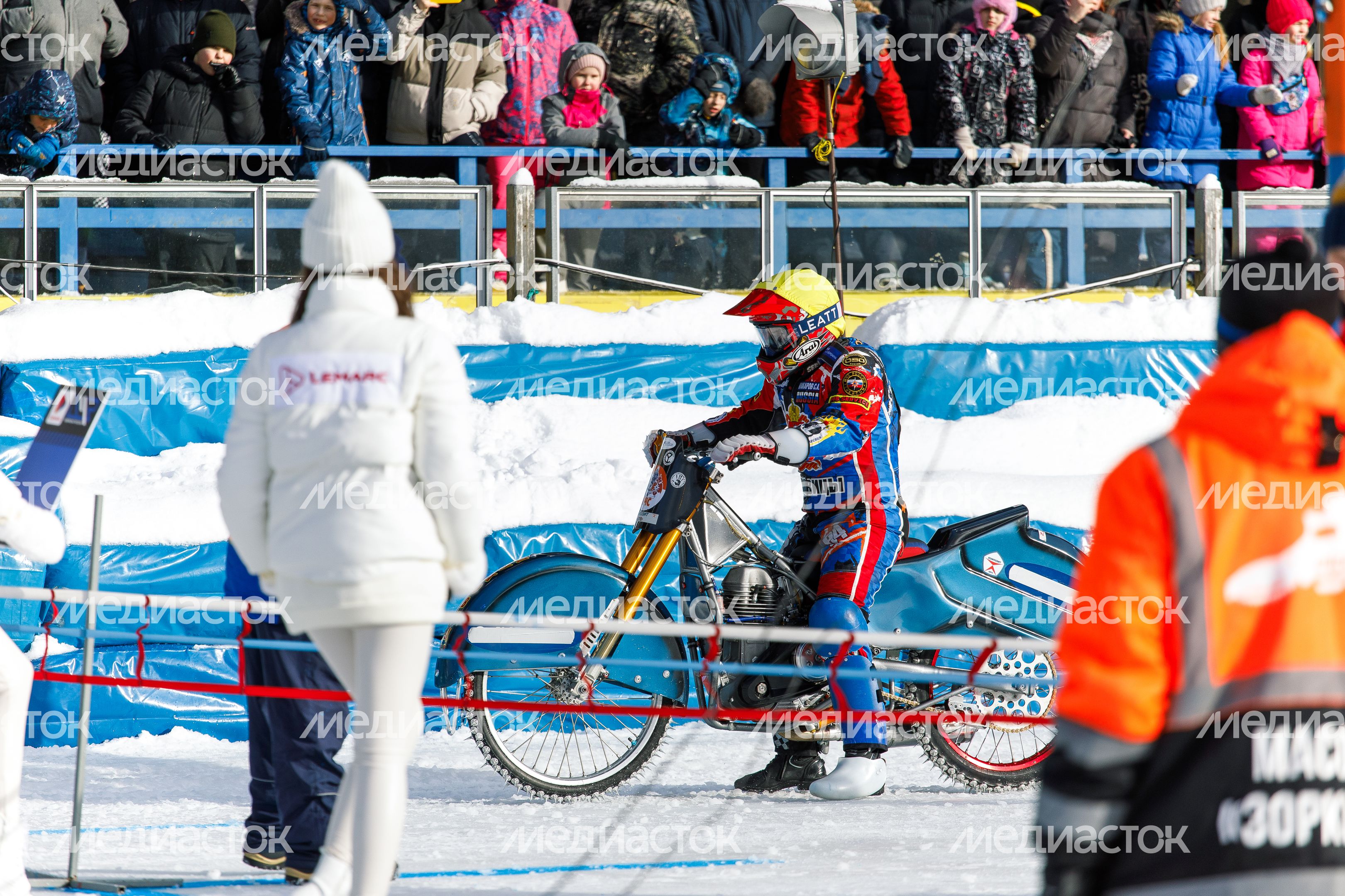 VI этап личного чемпионата России по гонкам на льду в Красногорске