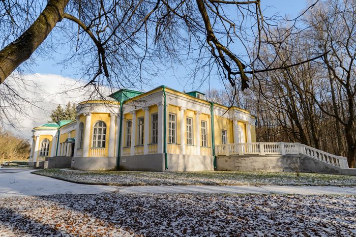 Усадьба «Горки Ленинские». Музей «Кабинет и квартира В.И. Ленина в Кремле»