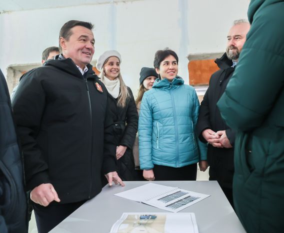 Губернатор Андрей Воробьев в поликлинике в Дзержинском