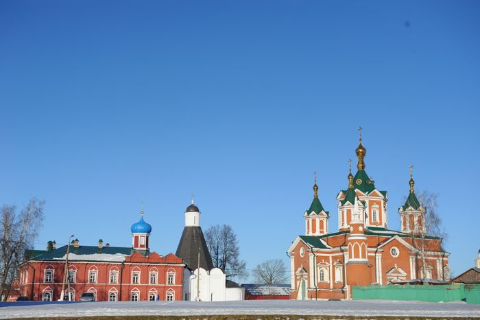 Успенский Брусенский женский монастырь в Коломне