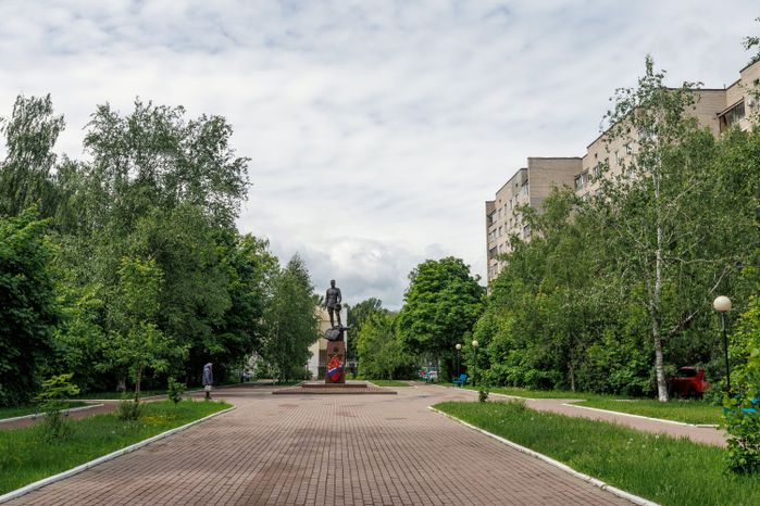 Памятник «Защитникам неба Отечества» в микрорайоне Заря (Балашиха)