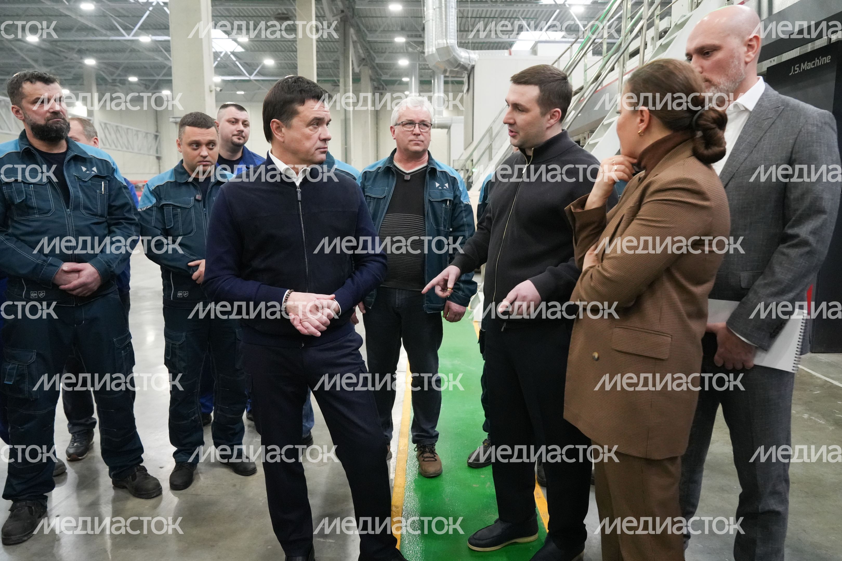 Андрей Воробьев посетил завод "Л-Пак" в Кашире Андрей Воробьев посетил завод "Л-Пак" в Кашире