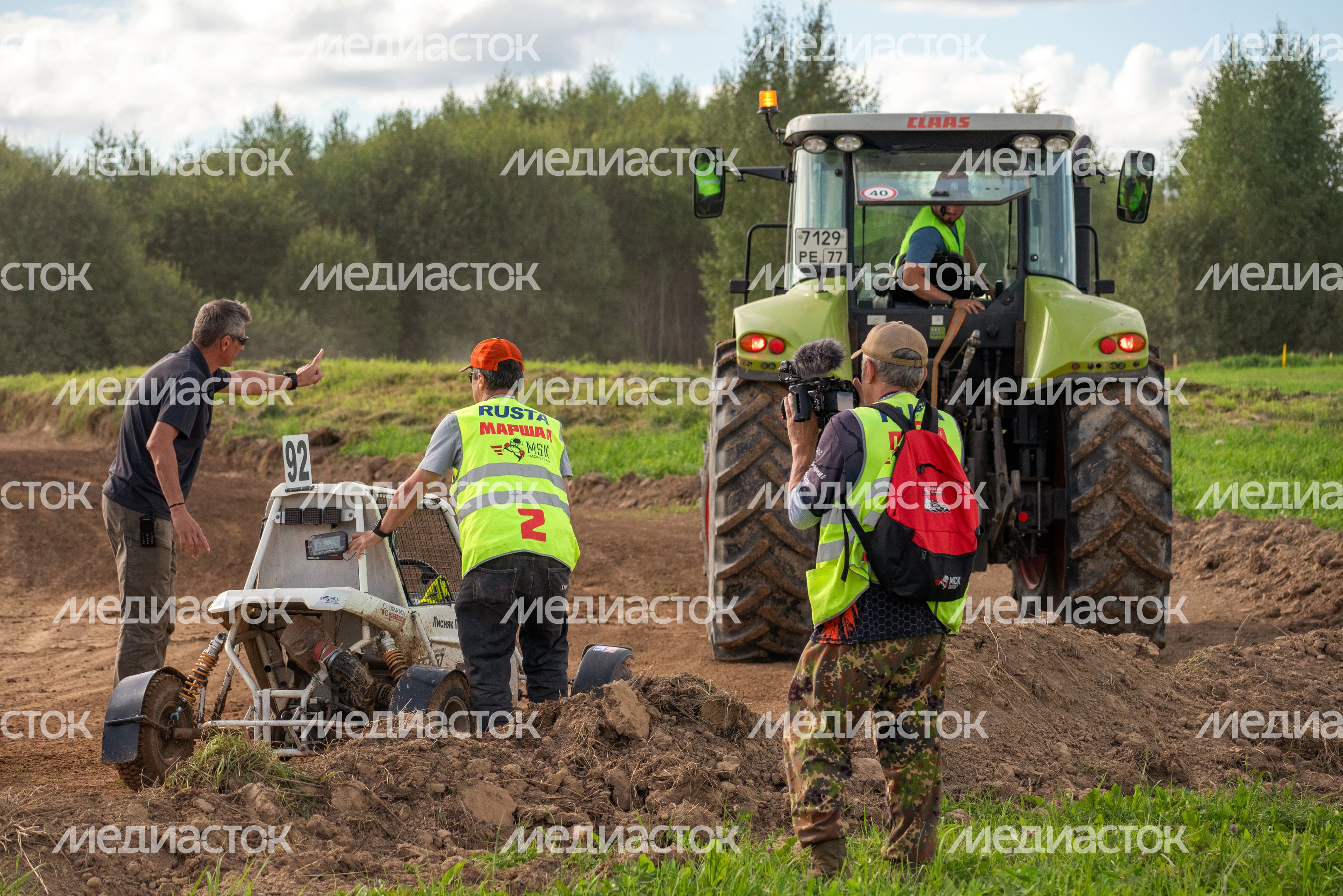 Первенство Москвы и Московской области по автокроссу на багги на трассе «Алискино Моторспорт Арена» в Можайском округе