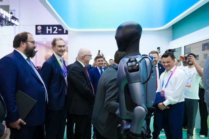 Российская делегация приняла участие во Всемирной конференции по искусственному интеллекту в Шанхае
