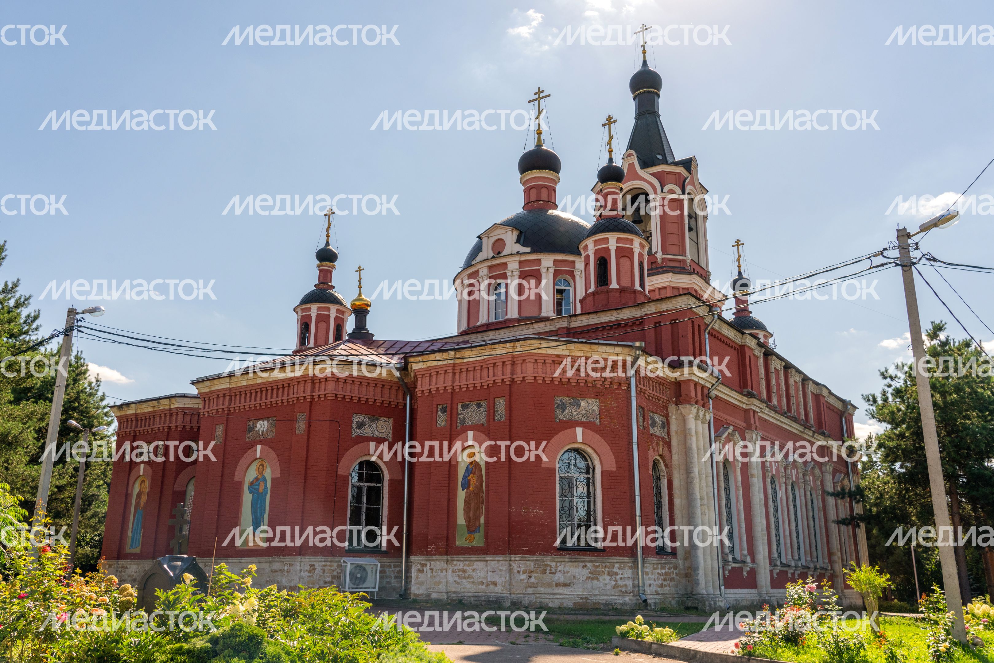 Храм святых мучеников Флора и Лавра в селе Ям округа Домодедово Храм святых мучеников Флора и Лавра в селе Ям округа Домодедово