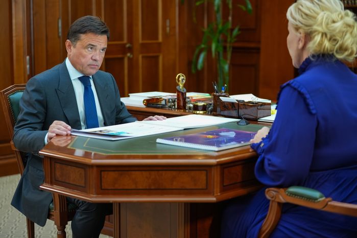 Андрей Воробьев поблагодарил Инну Волкову за работу на посту главы г.о. Электросталь