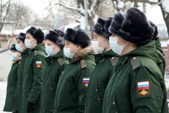 Отправка призывников в научные роты ВС РФ