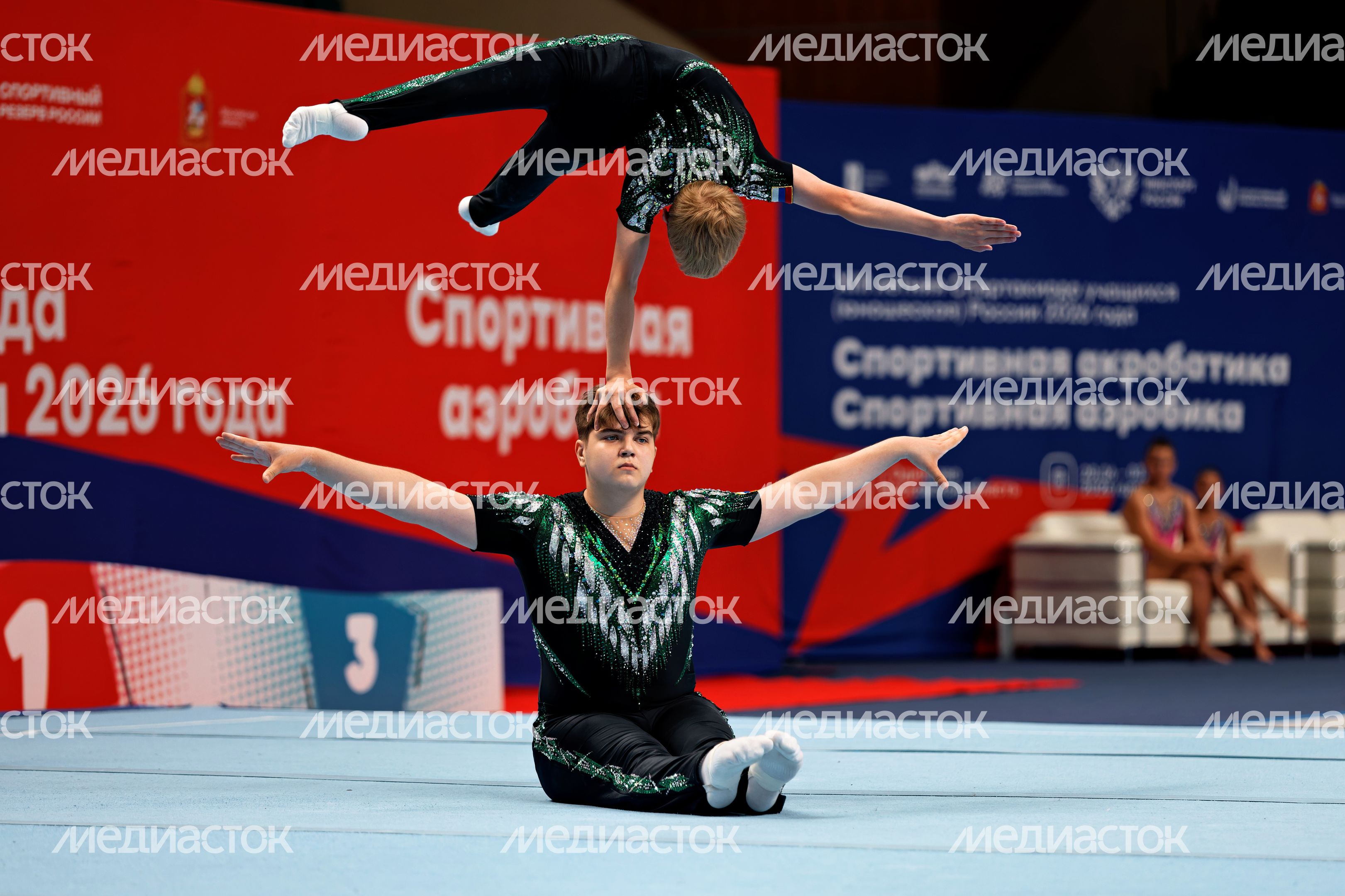 XIII Летняя Спартакиада учащихся России по спортивной аэробике акробатике в Одинцово XIII Летняя Спартакиада учащихся России по спортивной аэробике акробатике в Одинцово