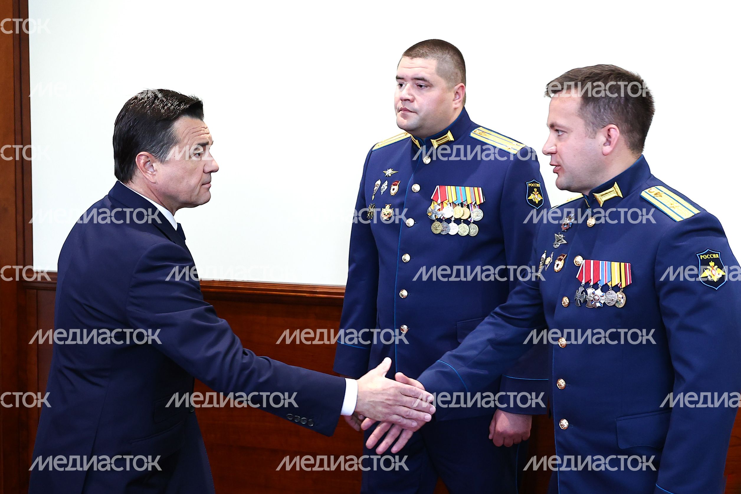 Губернатор встретился  с участниками президентской программы «Время героев»