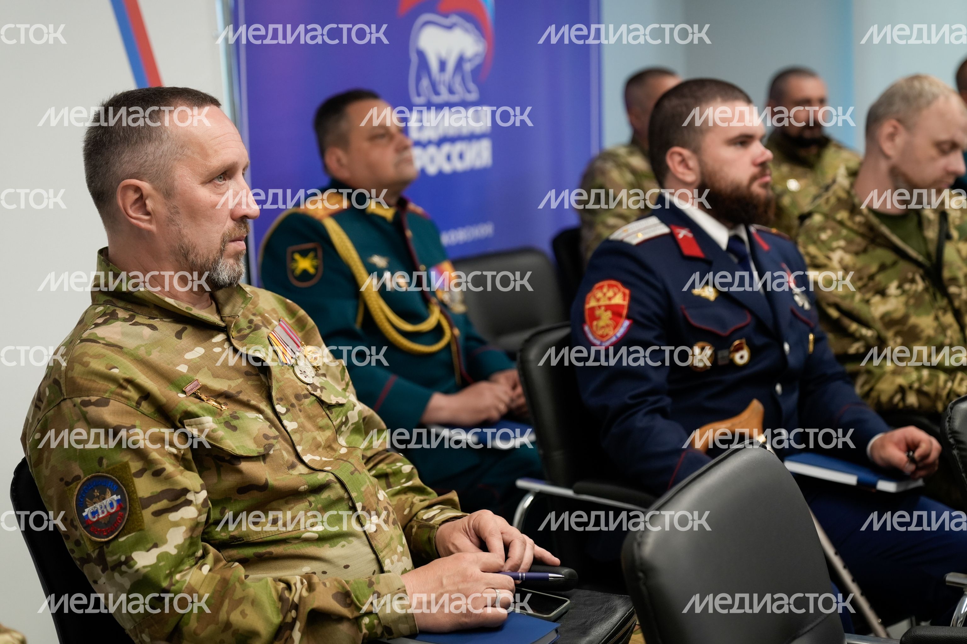 Встреча с участниками СВО - победителями предварительного голосования "Единой России" Встреча с участниками СВО - победителями предварительного голосования "Единой России"