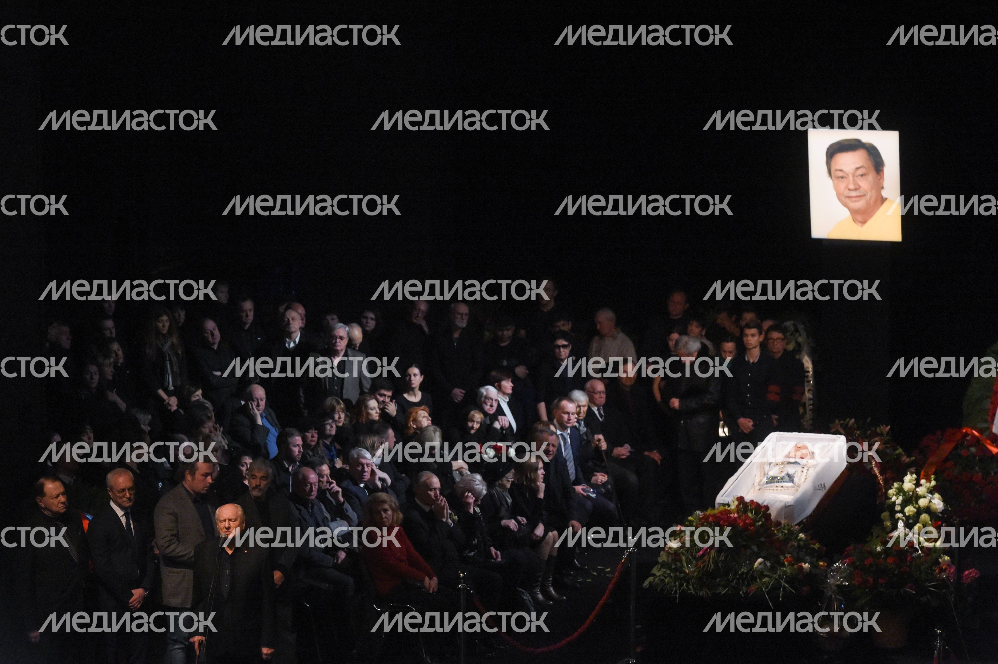 Церемония прощания с актером театра и кино Николаем Караченцовым