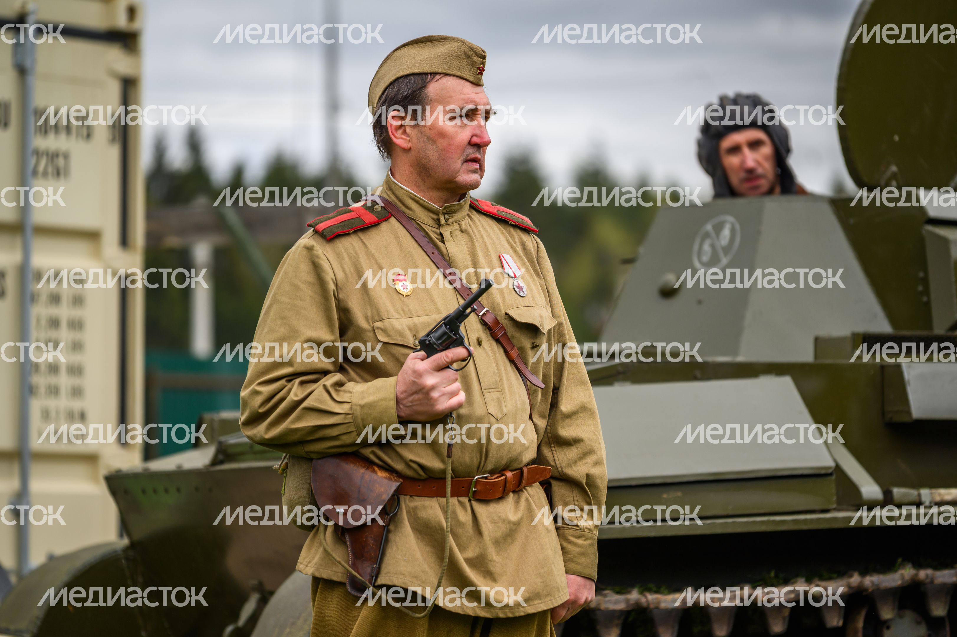 Военно-историческая реконструкция событий мая 1945 года в музее истории танка Т-34 в Мытищах