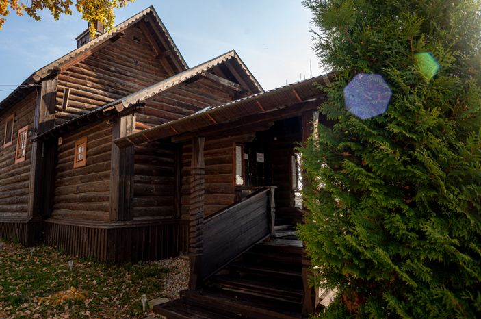 Осенние виды Церкви Иоанна Златоуста в Козино