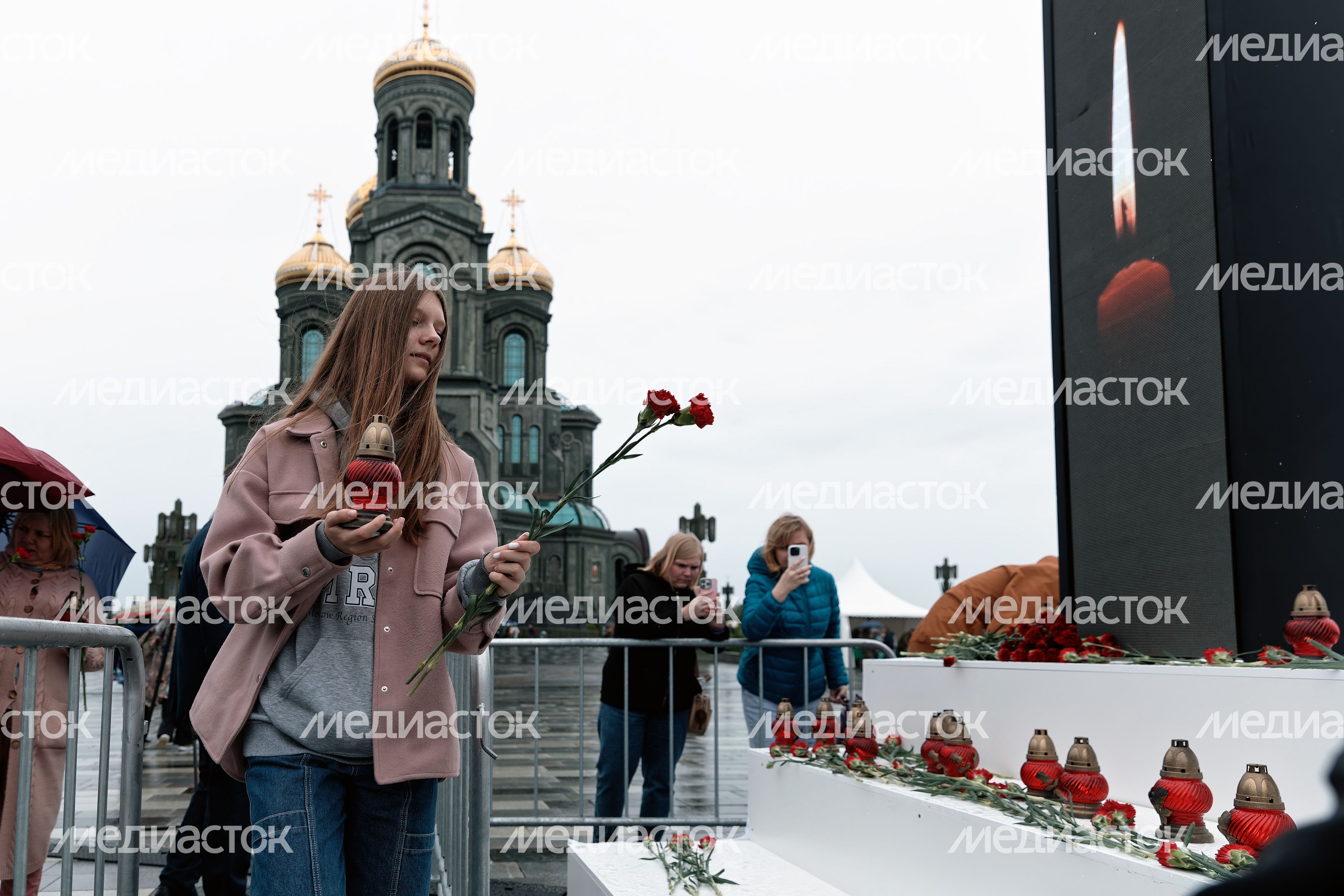 День памяти и скорби у Главного храма ВС РФ в Одинцовском округе День памяти и скорби у Главного храма ВС РФ в Одинцовском округе