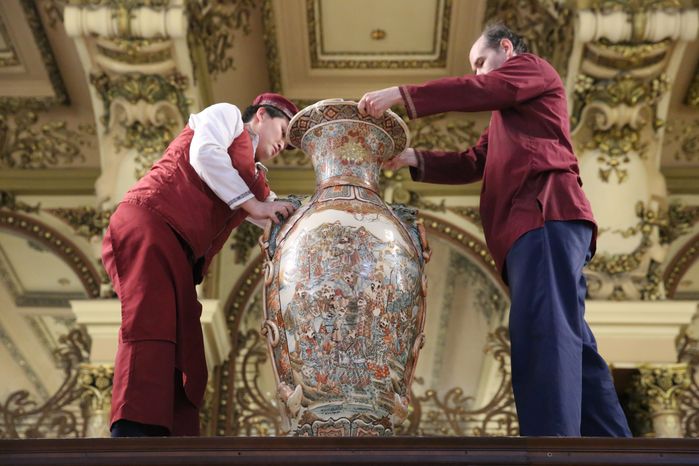 Гастроном «Елисеевский магазин» в Москве
