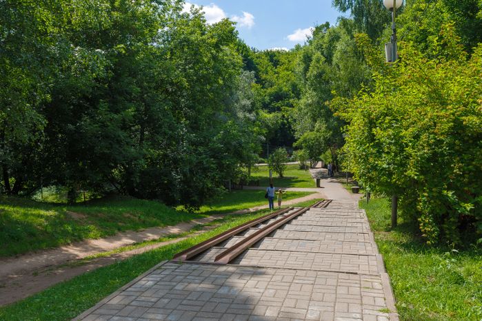 Тимоховский парк летом в Видном Ленинского округа