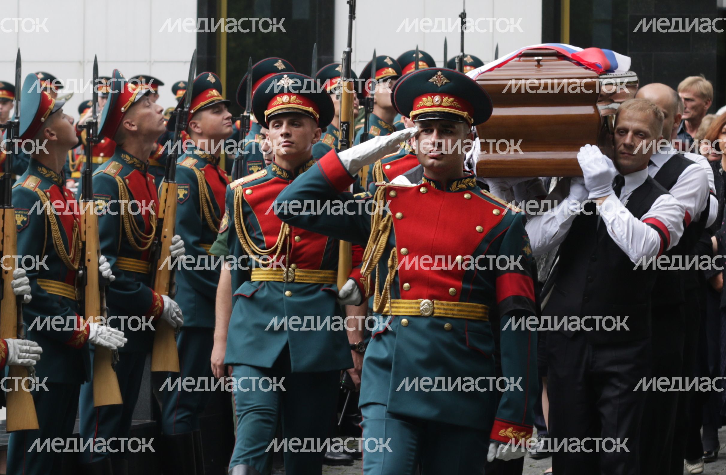 Церемония прощания с Геннадием Селезневым