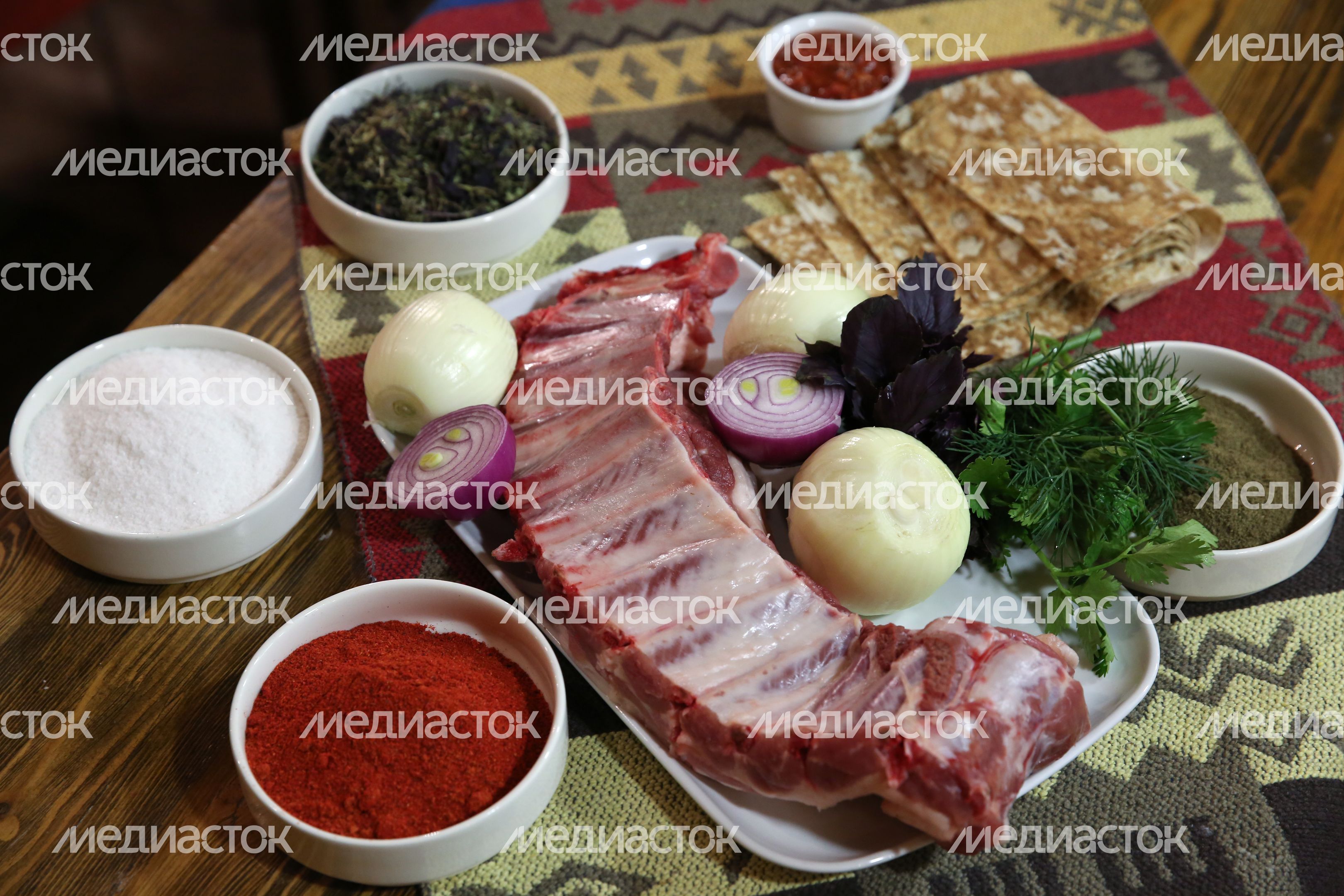 Приготовление свиного шашлыка