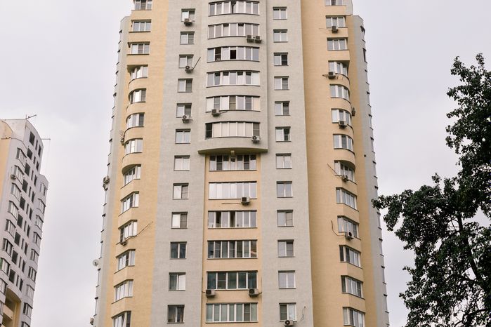 Капитальный ремонт фасада многоквартирного дома на улице Ашхабадская в Реутове