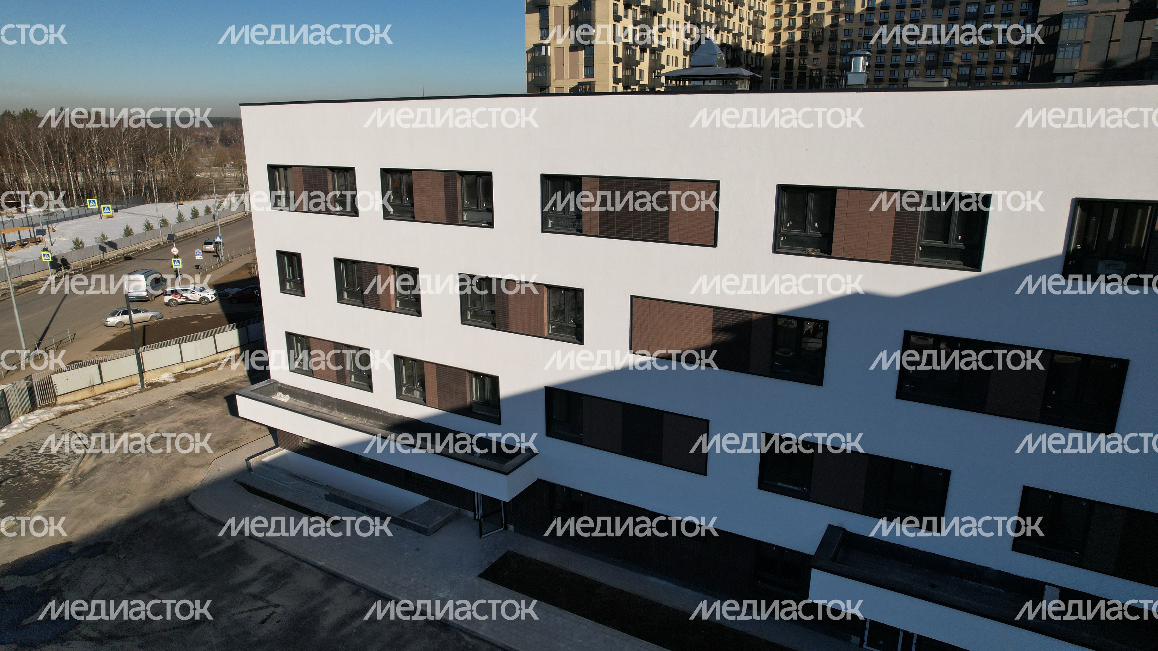 Строительство поликлиники на 540 посещений в смену в ЖК "Томилино парк" Строительство поликлиники на 540 посещений в смену в ЖК "Томилино парк"