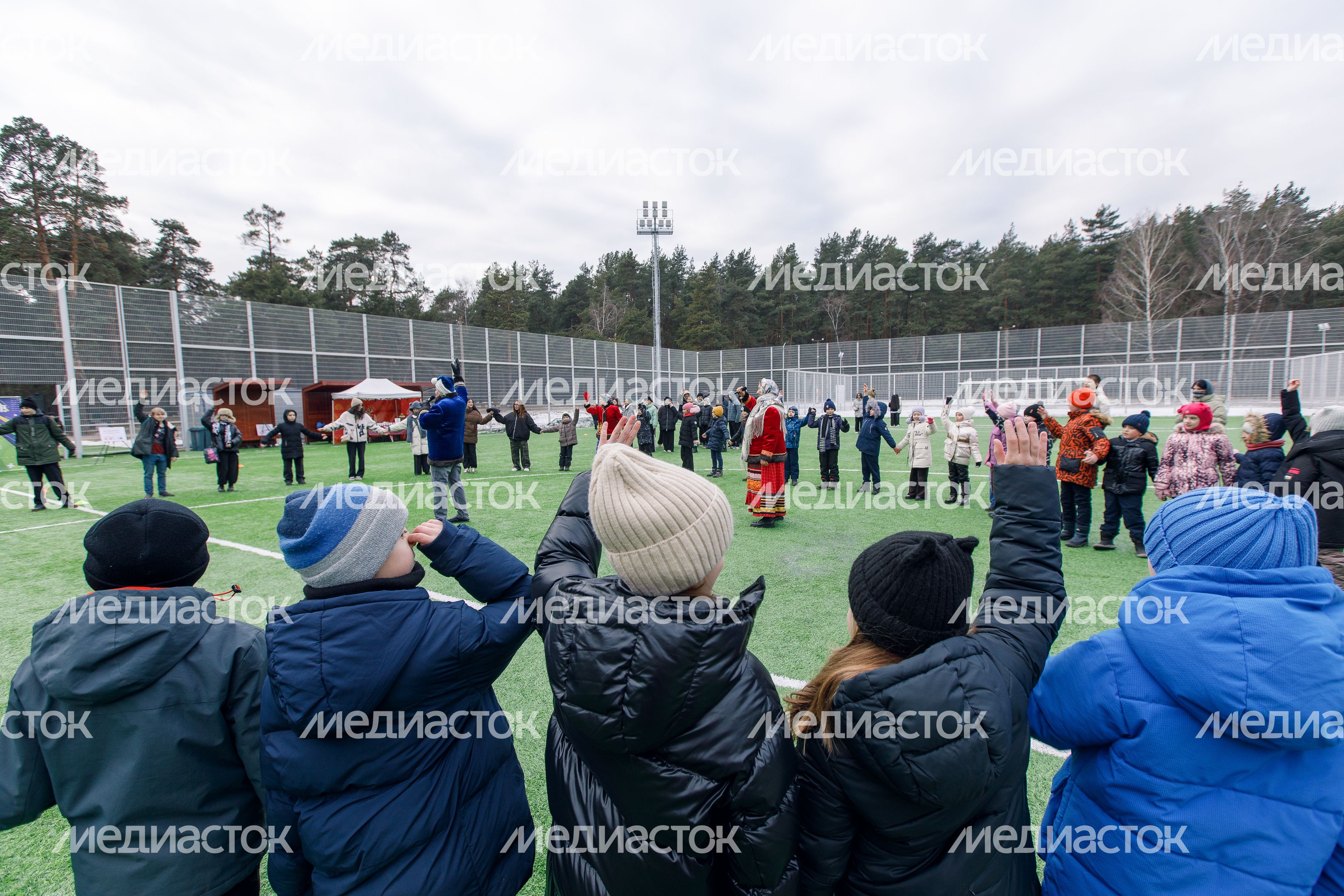 Спортивно-развлекательное мероприятие «Бегущие по снегу» в Кузьминском лесопарке в Котельниках Спортивно-развлекательное мероприятие «Бегущие по снегу» в Кузьминском лесопарке в Котельниках