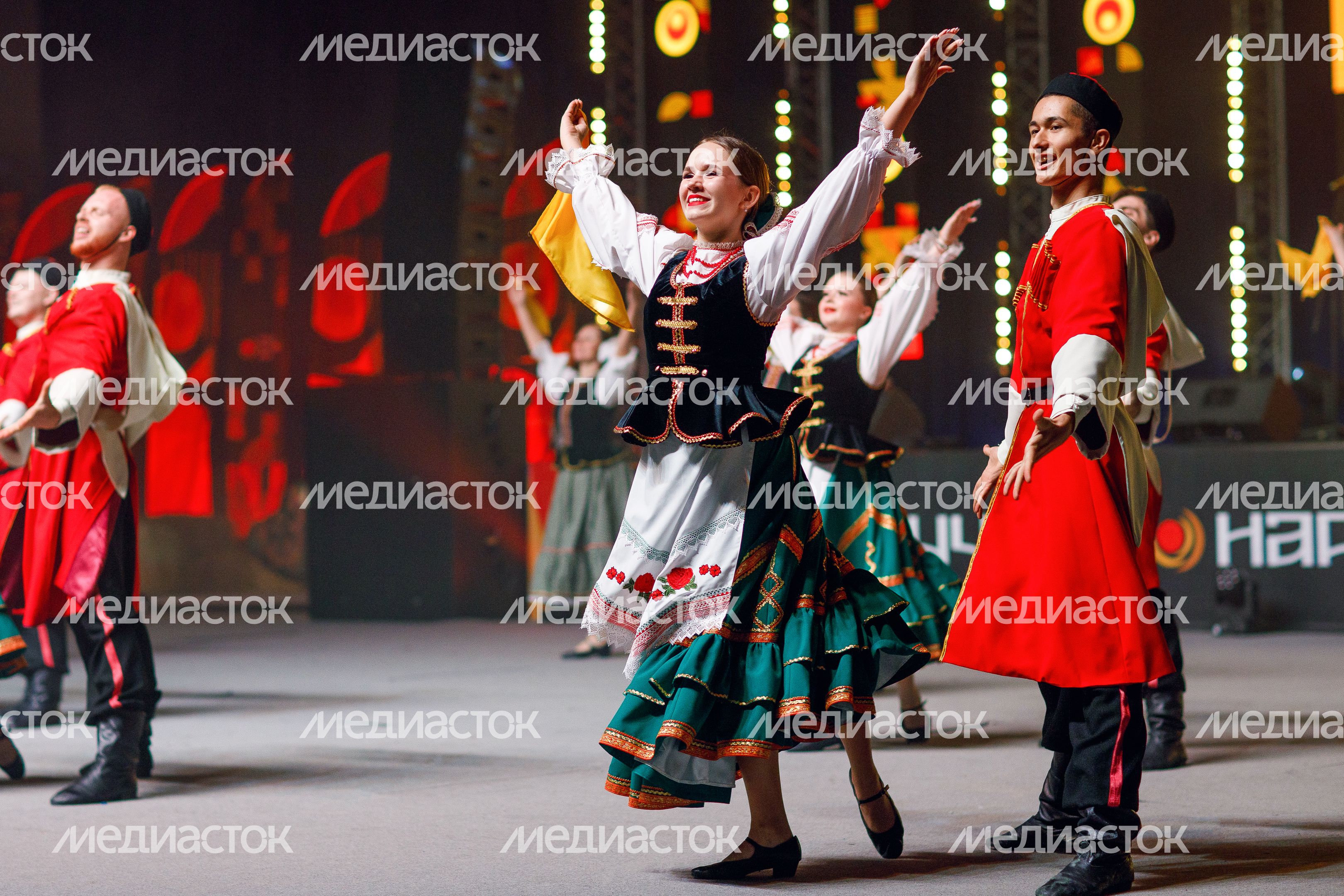 Фестиваль народного творчества «Лучшие. Народные. Наши» в Люберцах Фестиваль народного творчества «Лучшие. Народные. Наши» в Люберцах
