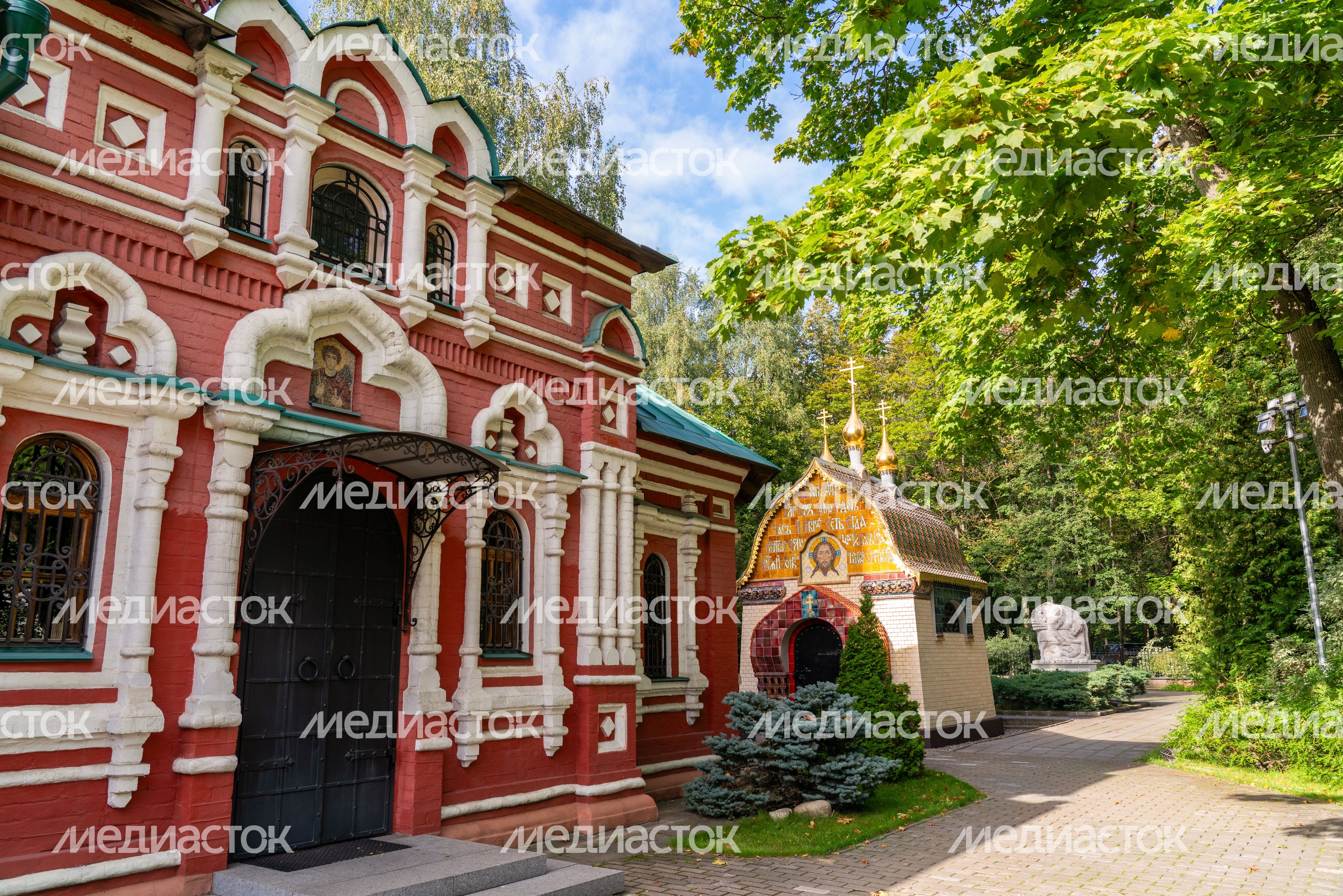 Церковь иконы Божией Матери Знамение в Красногорске Церковь иконы Божией Матери Знамение в Красногорске