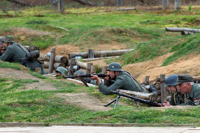 День Победы в Центральном парке «Патриот» Одинцовского округа: военно-историческая реконструкция «В логове зверя»