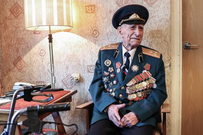 Ветерану войны Александру Золотову присвоили звание Почетного гражданина Московской области