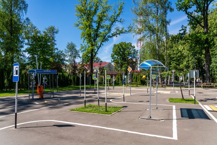 Автогородок для изучения правил дорожного движения в парке «Фабричный» города Дедовск округа Истра