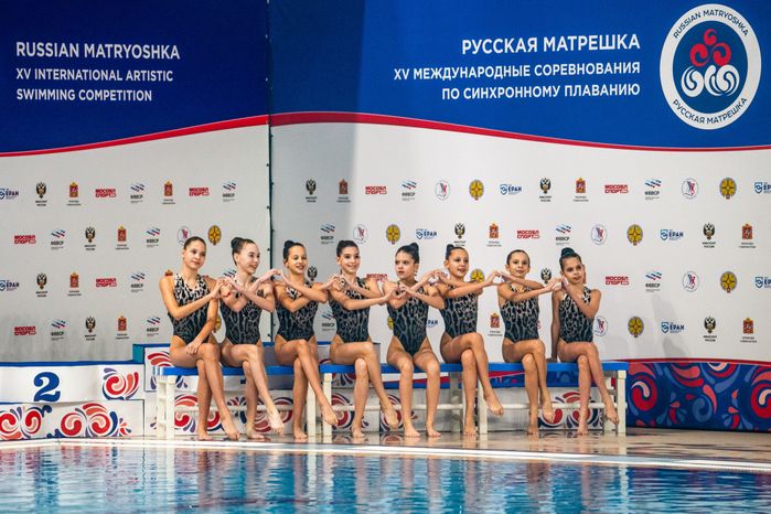 Соревнования по синхронному плаванию «Русская матрешка» в Чехове