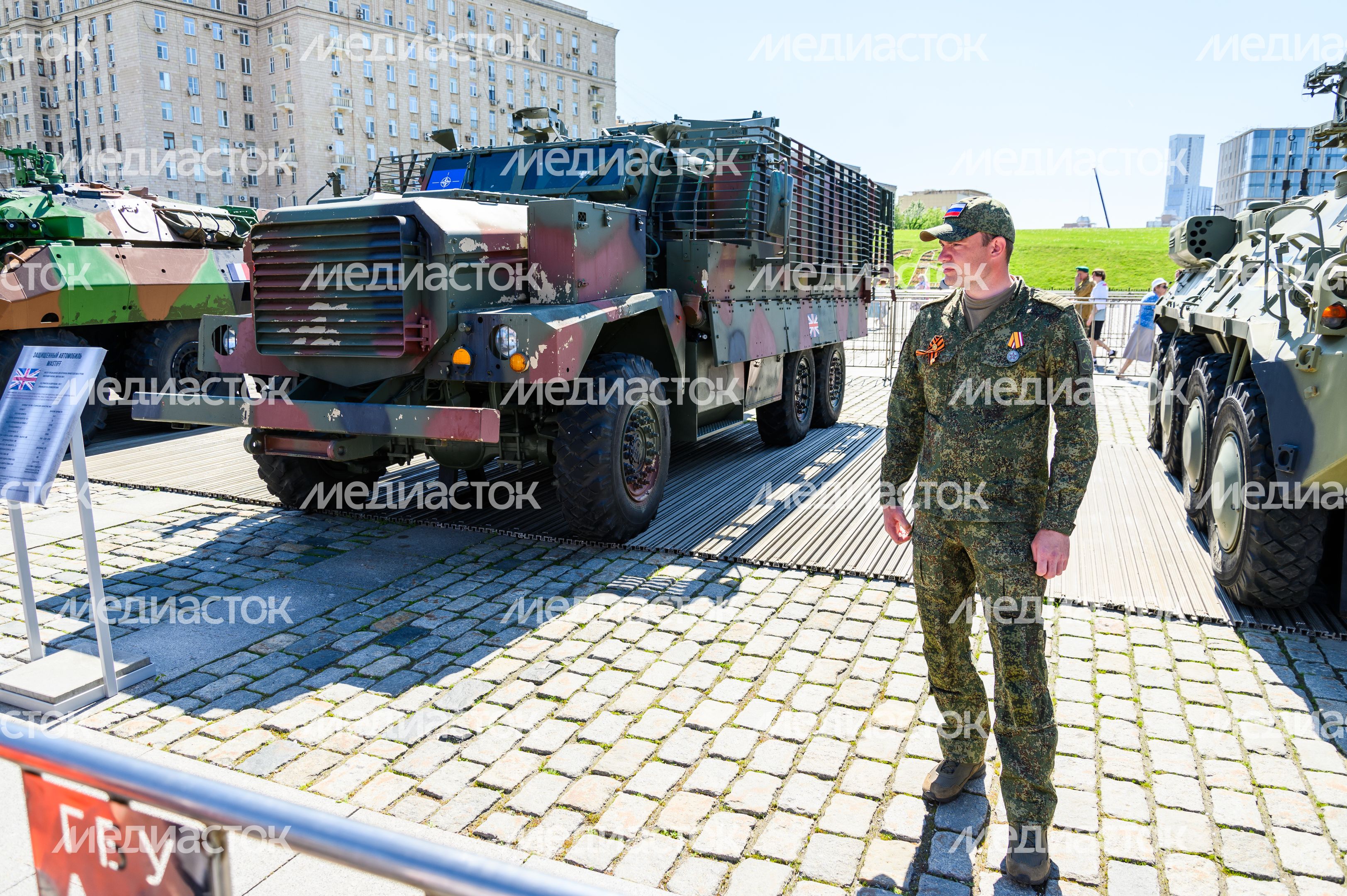 Выставка вооружения в Парке Победы, посвященная СВО