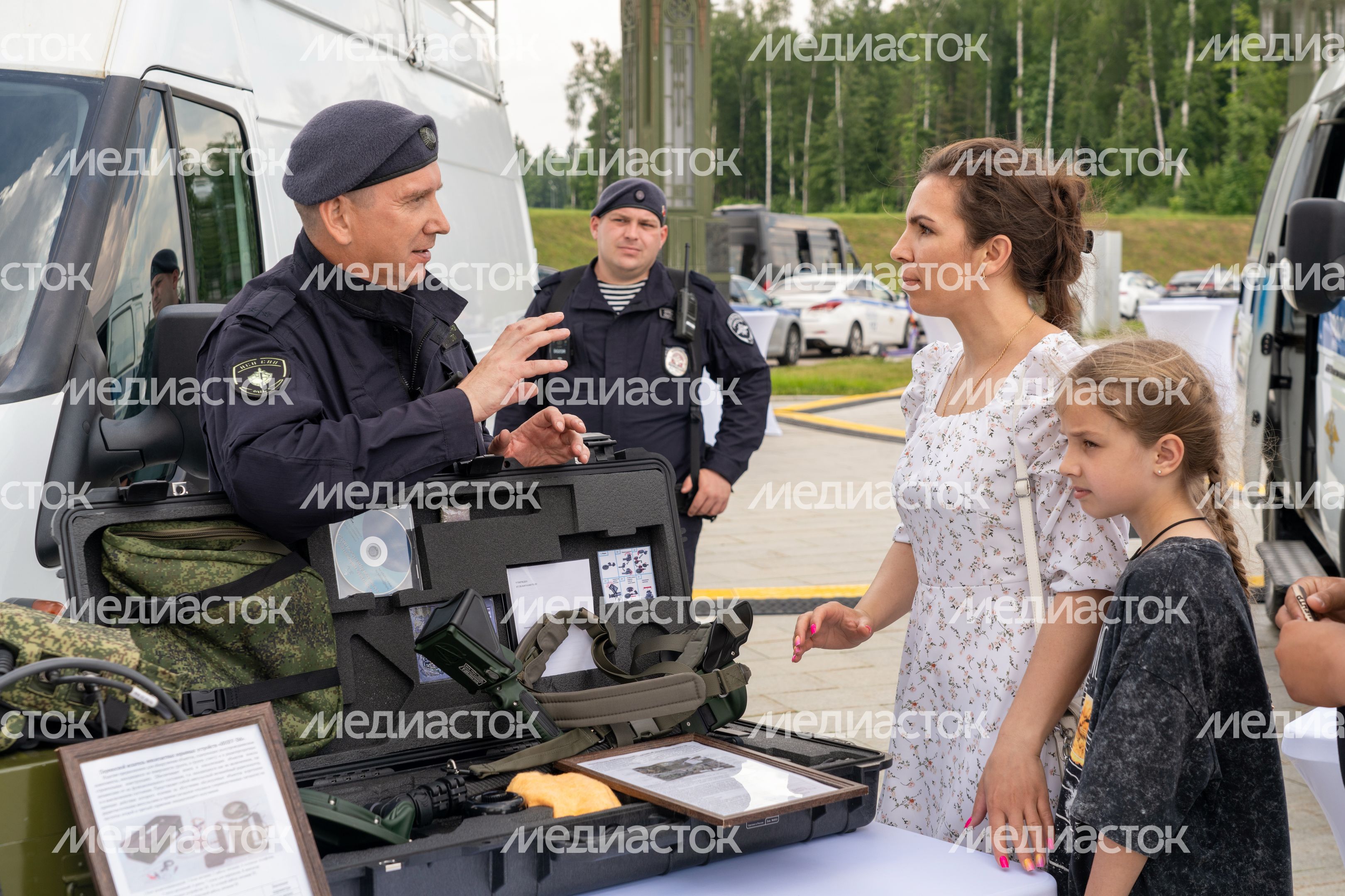 Проект «Проведи один день с полицией Подмосковья» в Центральном парке «Патриот» Одинцовского округа Проект «Проведи один день с полицией Подмосковья» в Центральном парке «Патриот» Одинцовского округа