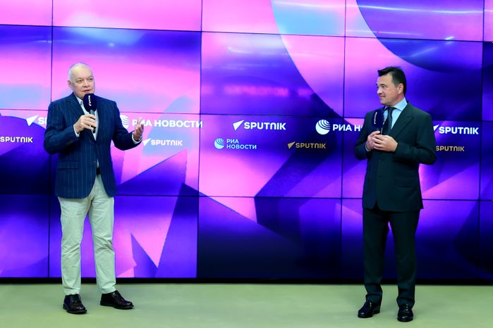 Андрей Воробьев вручил Дмитрию Киселеву Орден «За заслуги перед Московской областью» I степени